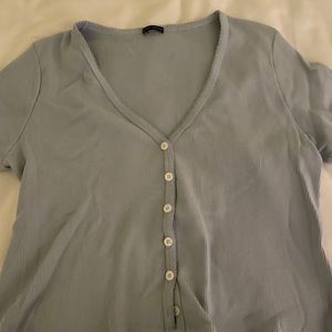blue button up jessie top